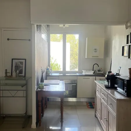 Eco-refuge La Nuit Etoilee, Calme, Wifi, Cafe, 5 Mn Centre A Pied, Parking Gratuit, Parking Velo Rum i privatbostad *